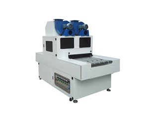 使用風(fēng)機(jī)冷卻UV燈管為什么要抽風(fēng)而不能吹風(fēng)？